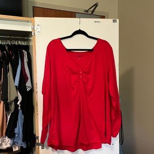 5/25🔥 Red button detail long sleeve tee